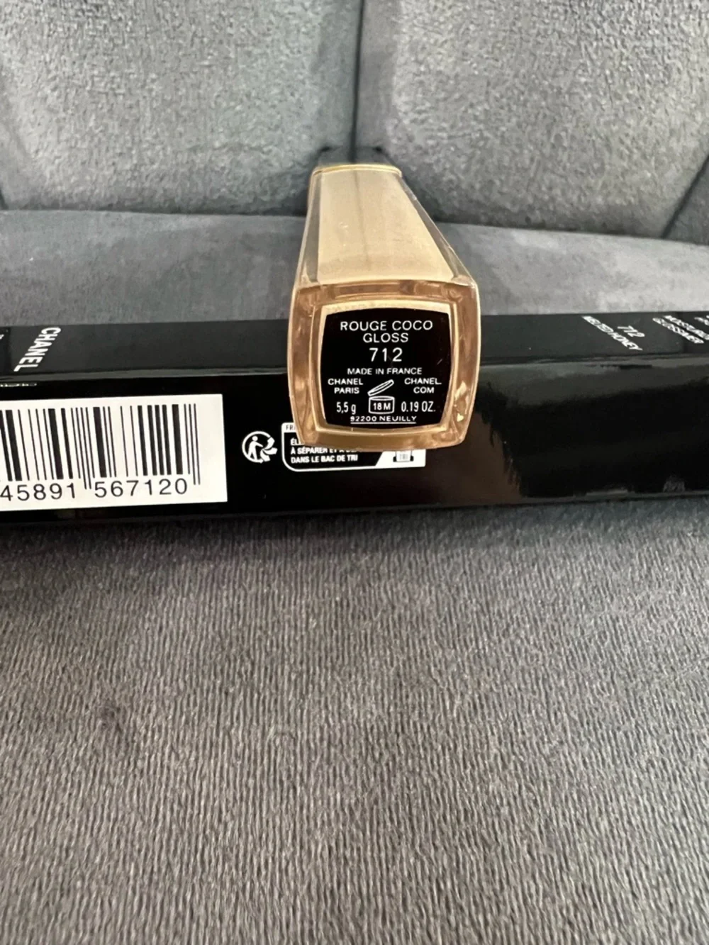 CHANEL Rouge Coco Gloss Moisturizing Glossimer in 712 Melted Honey